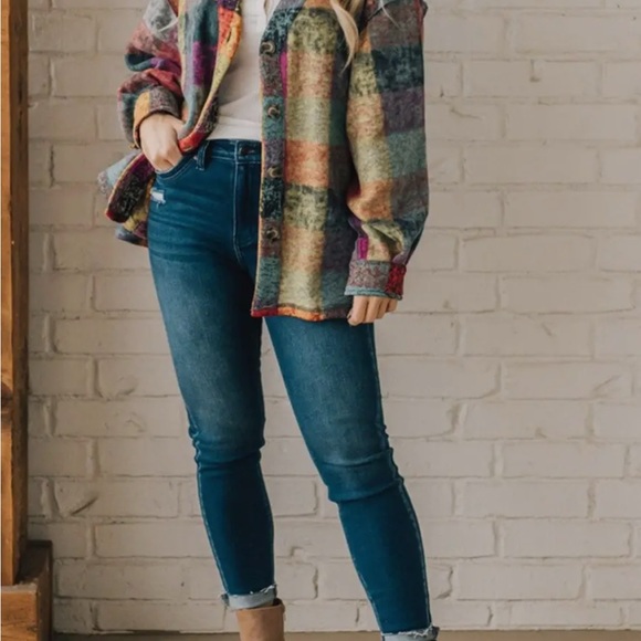 Checkered button Shacket - Picture 3 of 3